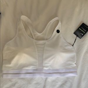 NWT Nike sports bra